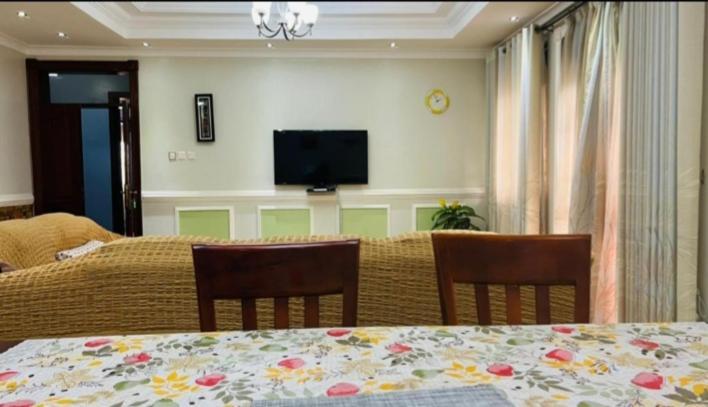 Palatine Apartments Makindye Kizungu, Kampala Buitenkant foto