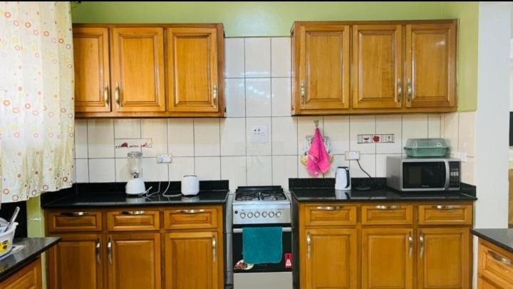 Palatine Apartments Makindye Kizungu, Kampala Buitenkant foto
