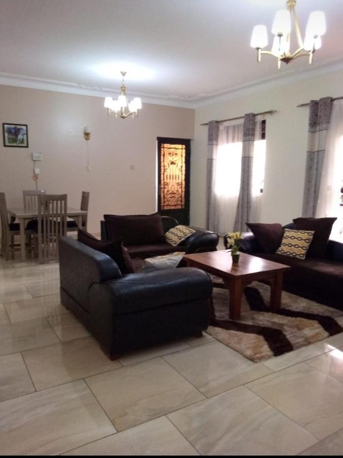 Palatine Apartments Makindye Kizungu, Kampala Buitenkant foto